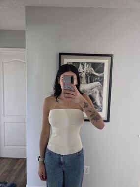 Unica Cream Strapless Tube Camisole